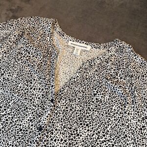 Amazon Essentials Short Sleeve Blouse Womens XXL White Black Leopard Print